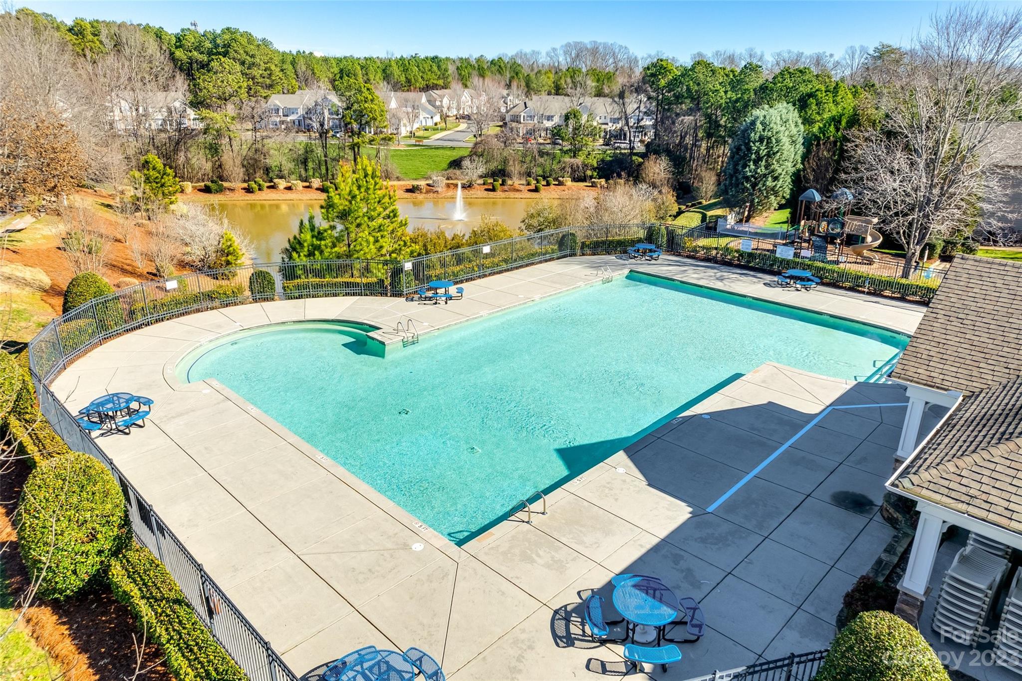 Ridge Pointe - Residential