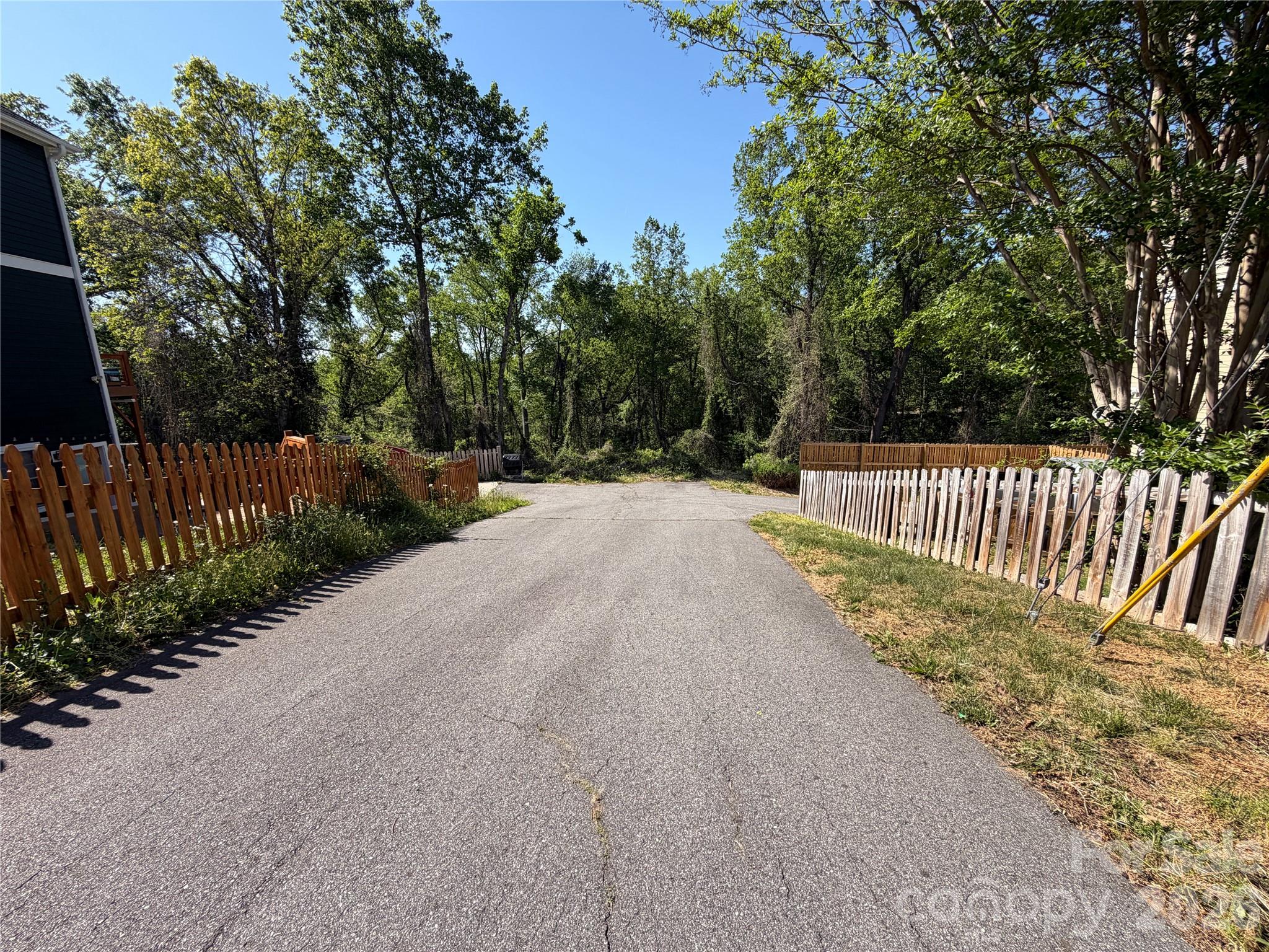 Edgewood Park - Land