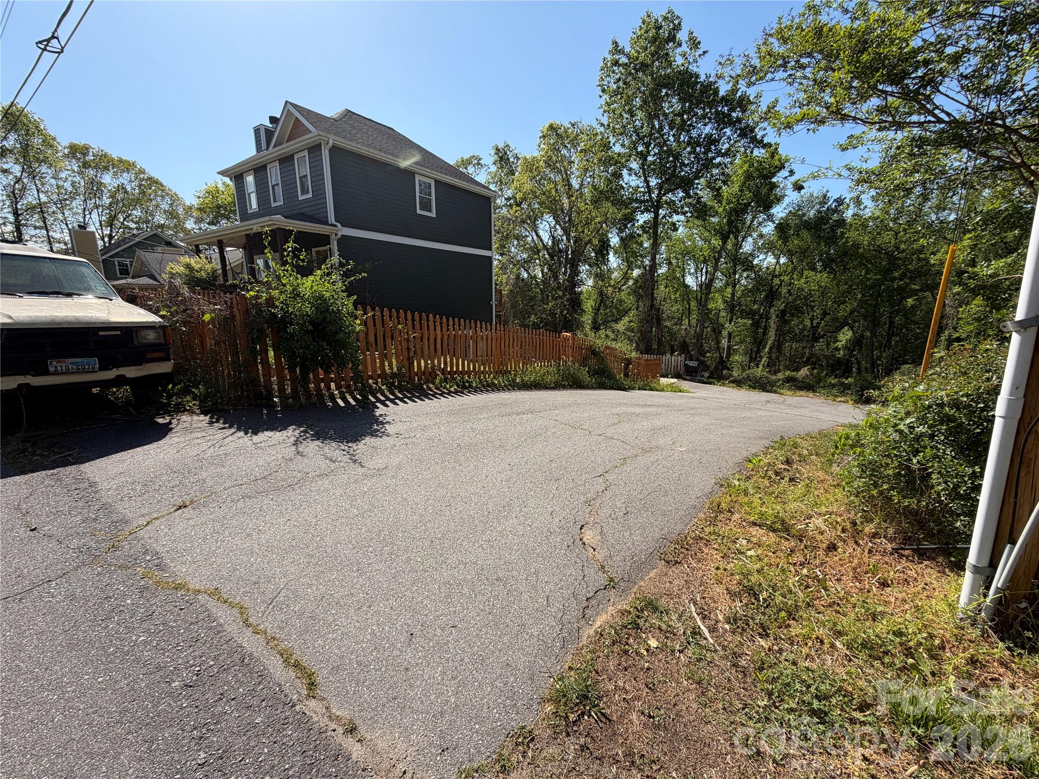 Edgewood Park - Land