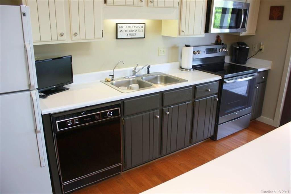 Wolf Laurel - Residential