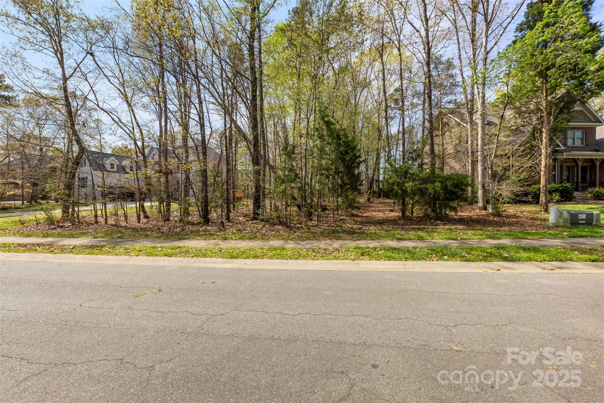 Anniston Grove - Land