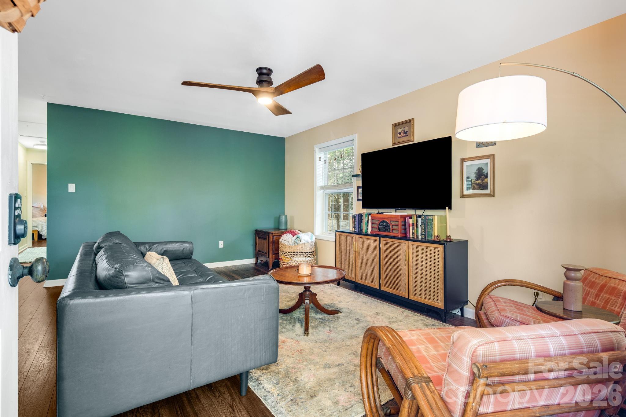 112 Shadowlawn Drive