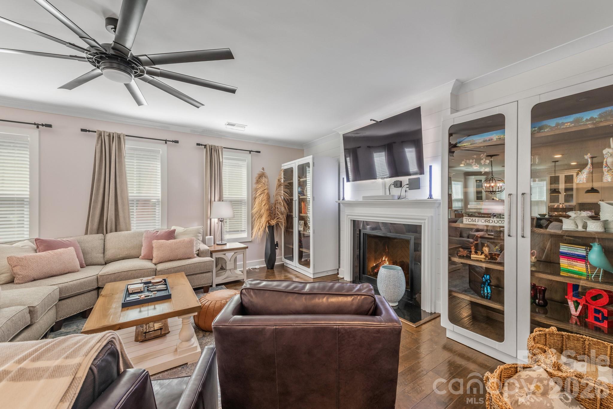 Plaza Heights - Residential