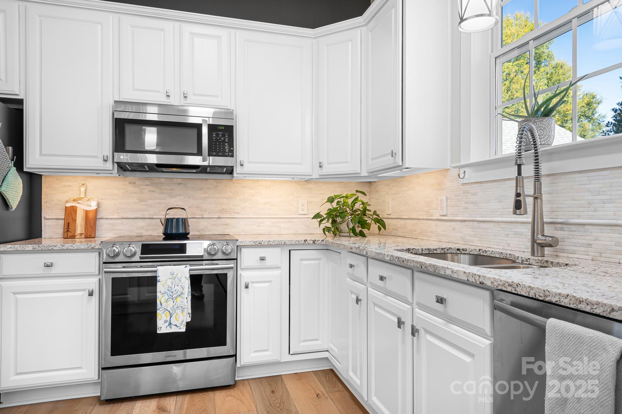 15826 Trenton Place Road