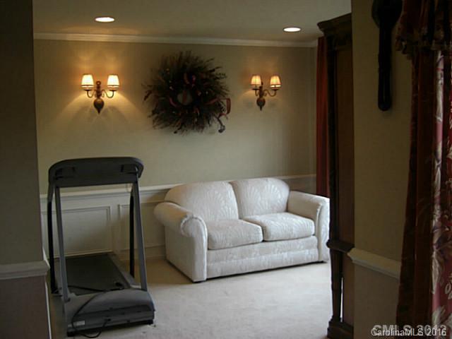 Hunter Oaks - Residential