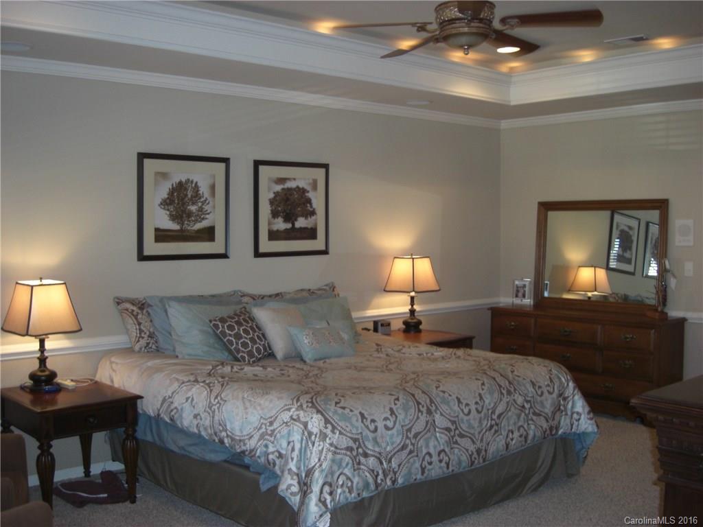 Hunter Oaks - Residential