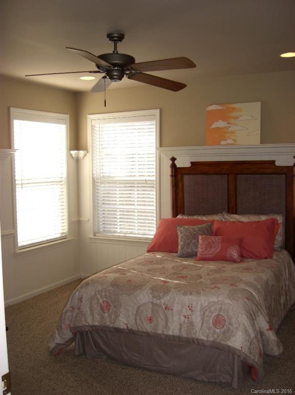 Hunter Oaks - Residential