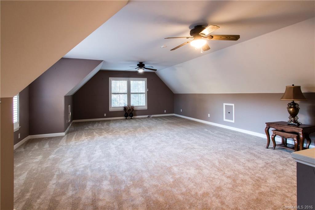 Mammoth Oaks - Residential