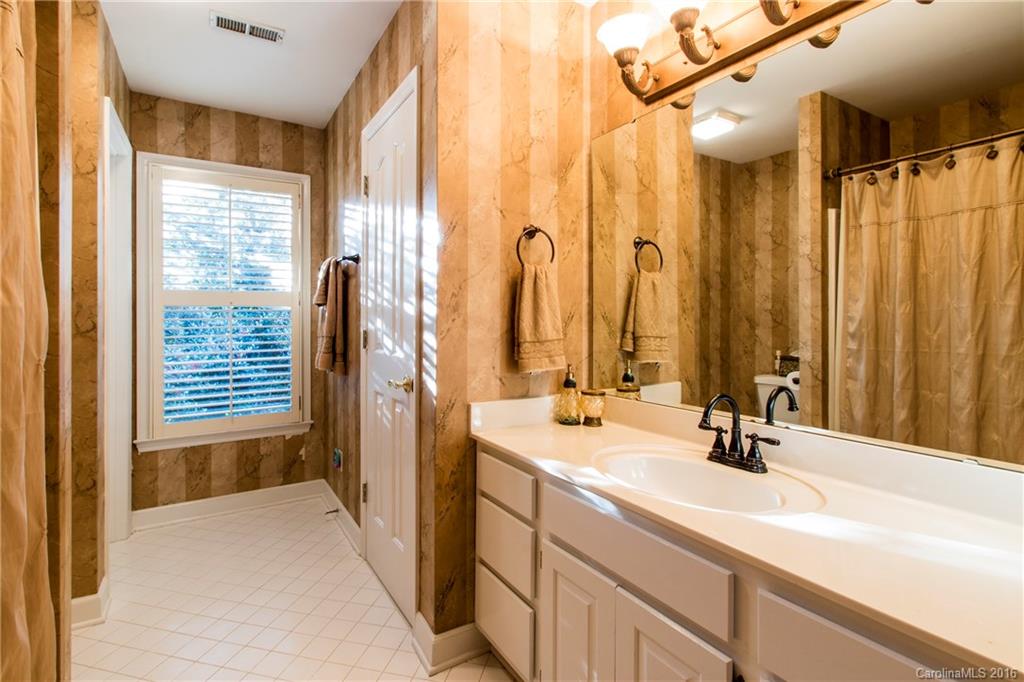 Mammoth Oaks - Residential