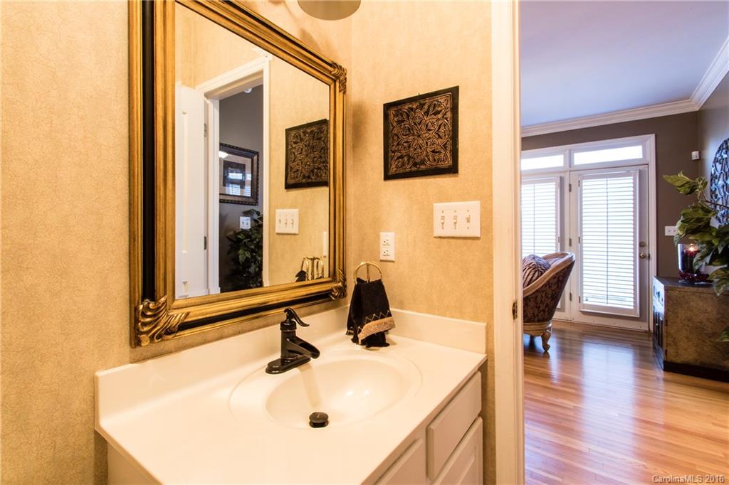 Mammoth Oaks - Residential