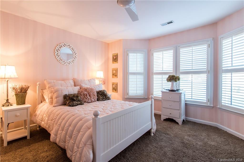 Mammoth Oaks - Residential