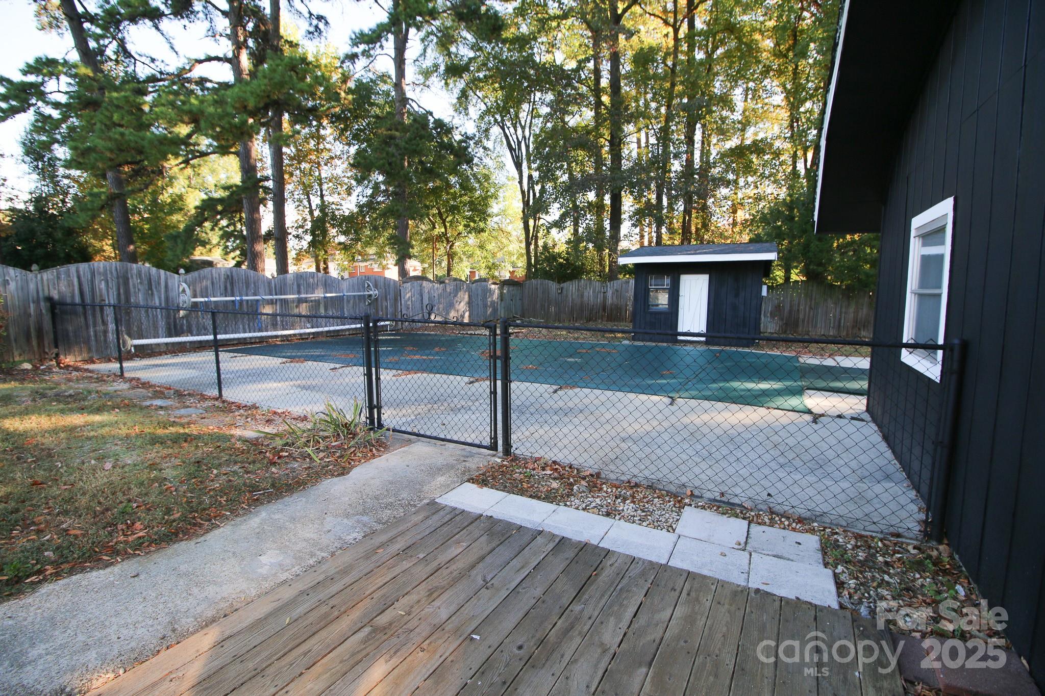 1047 Marietta Street