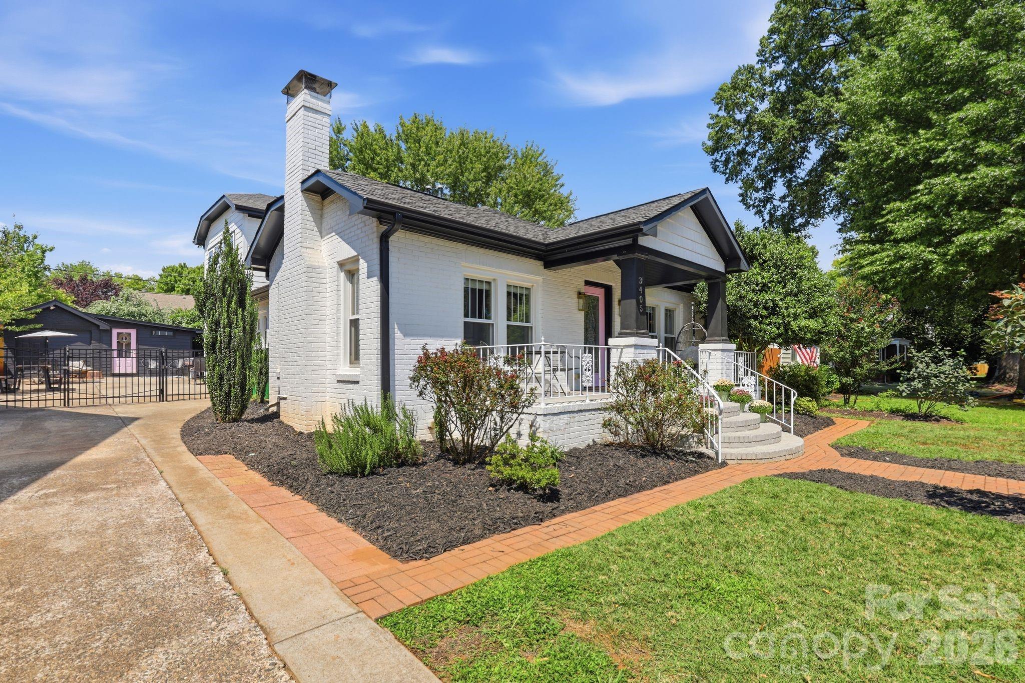 3405 Benard Avenue