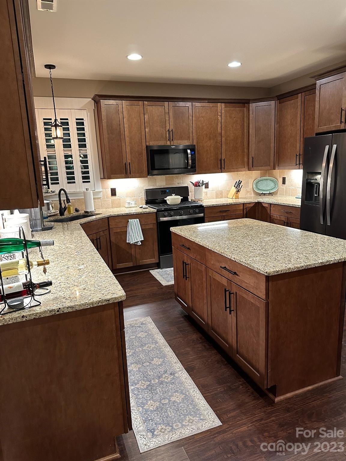 Sunset Pointe - Residential