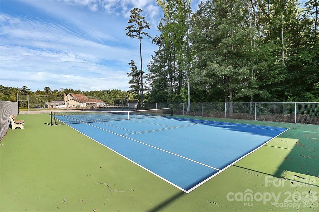 Sunset Pointe - Residential