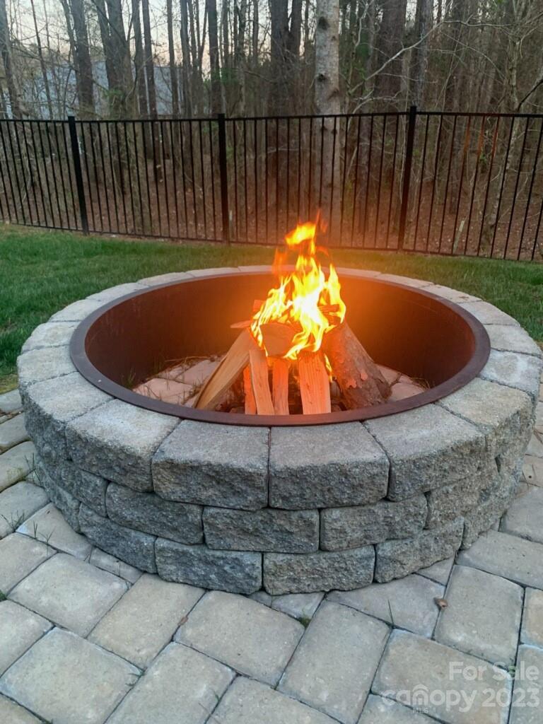 Sunset Pointe - Residential