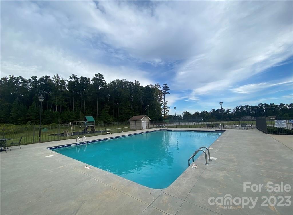 Sunset Pointe - Residential