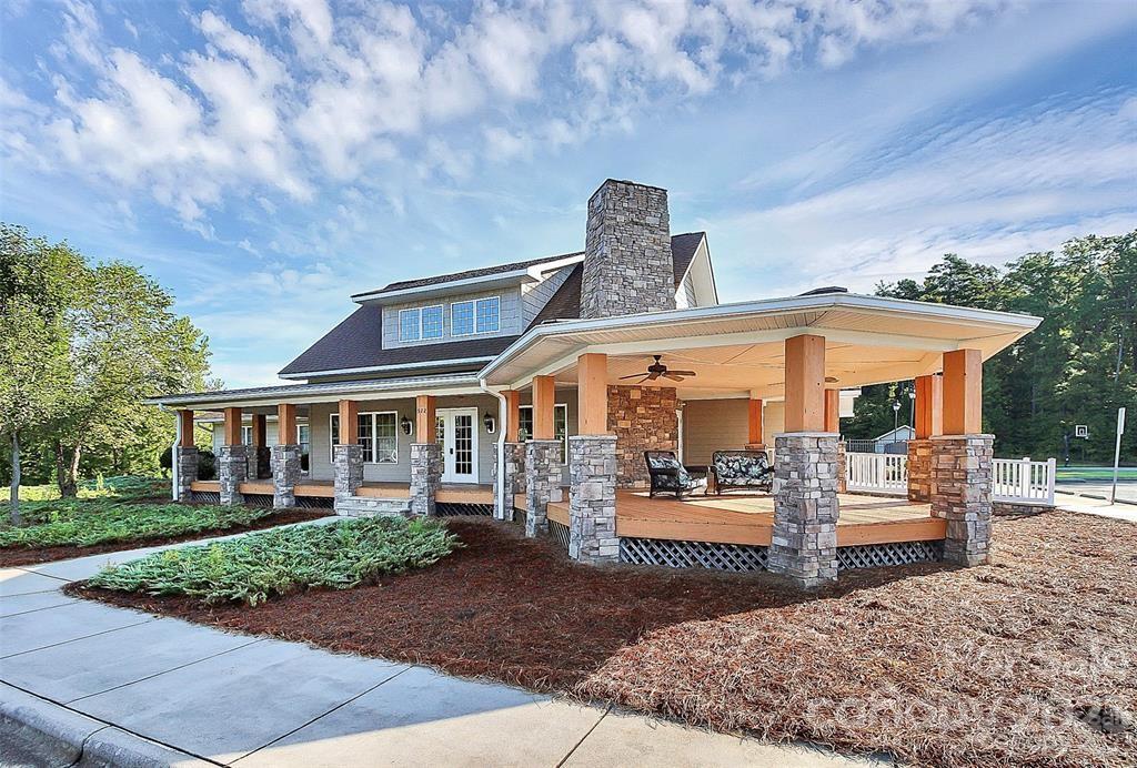 Sunset Pointe - Residential