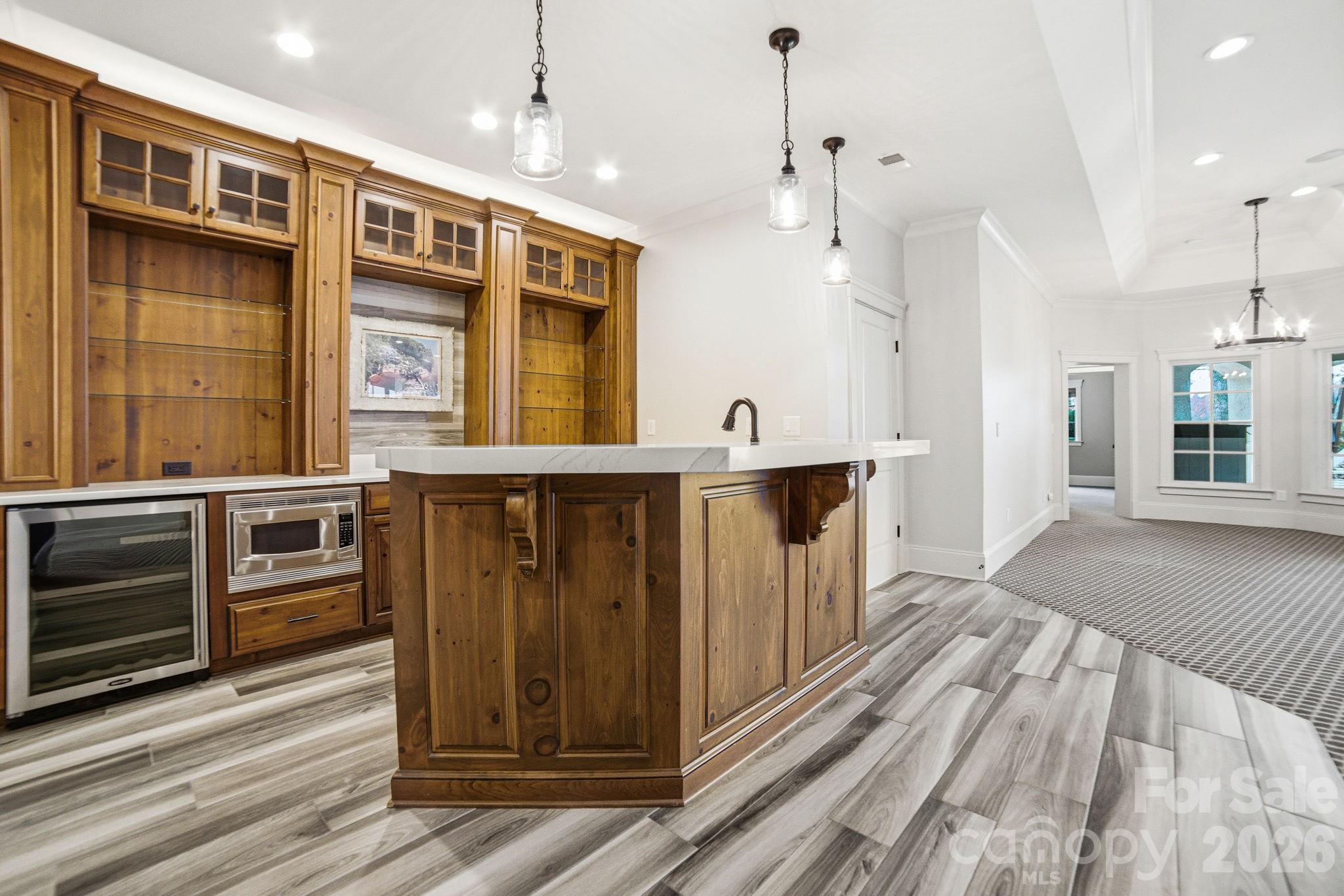 The Peninsula - Residential