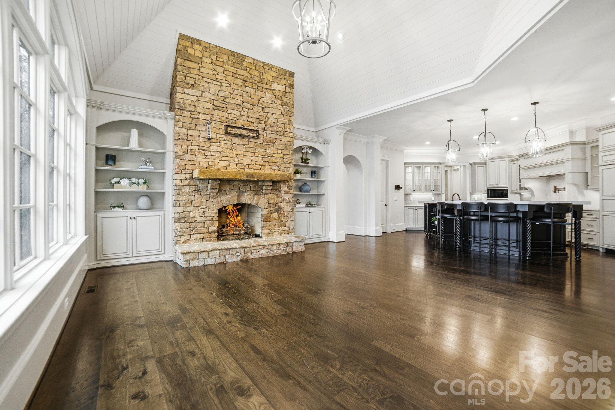 The Peninsula - Residential