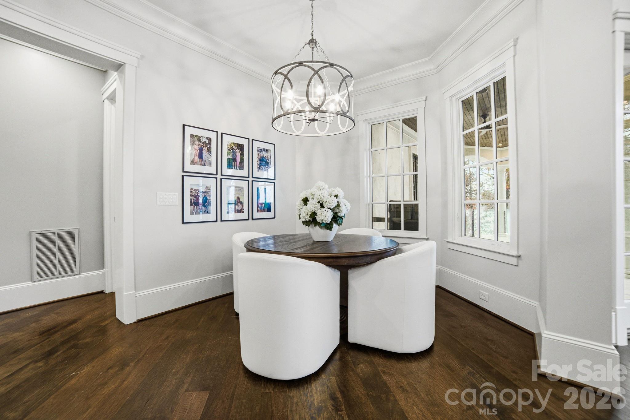 The Peninsula - Residential