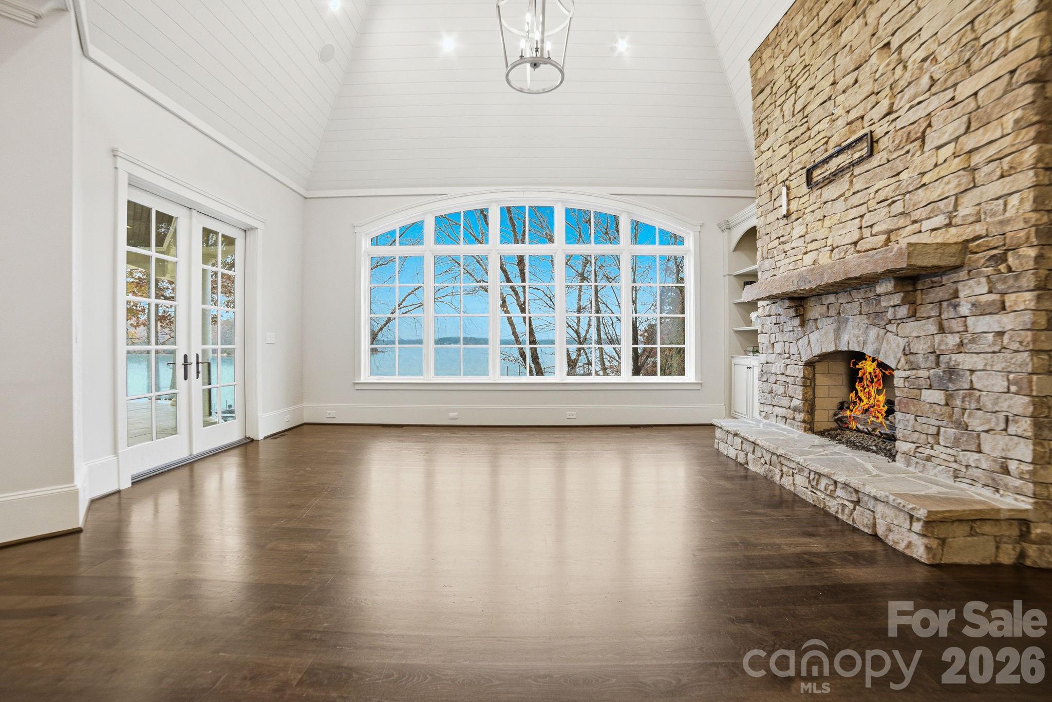 The Peninsula - Residential