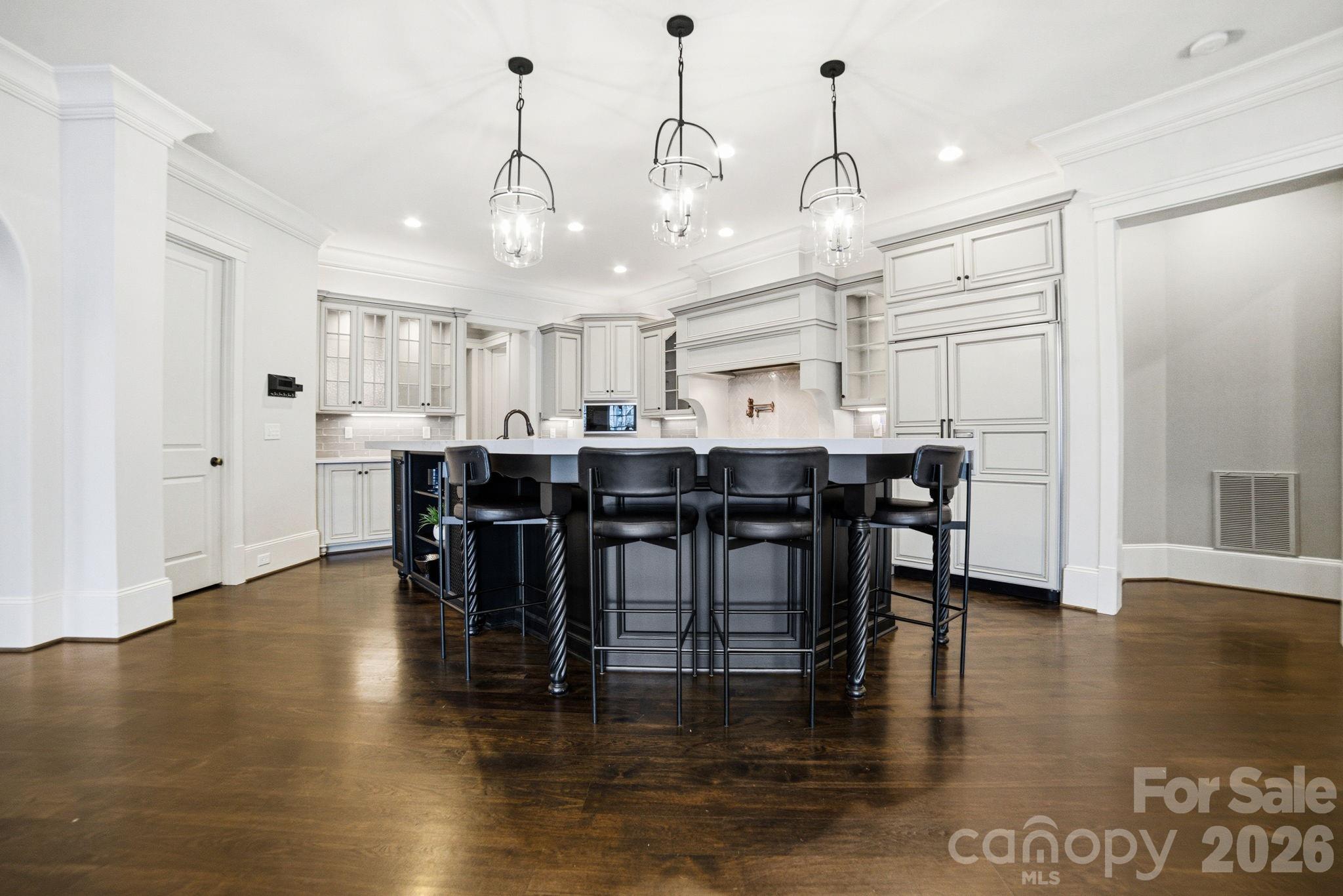 The Peninsula - Residential