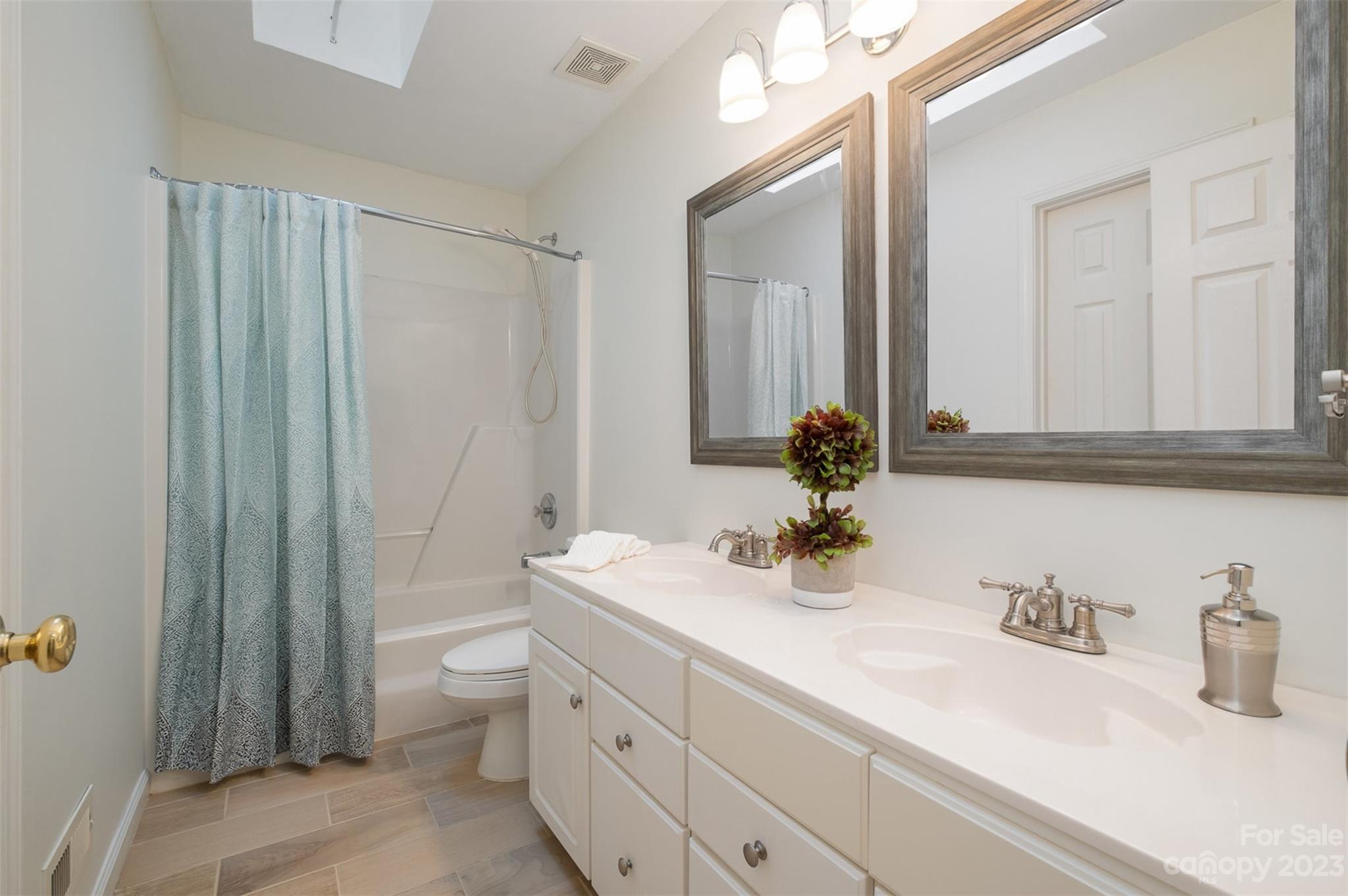 Cedarfield - Residential