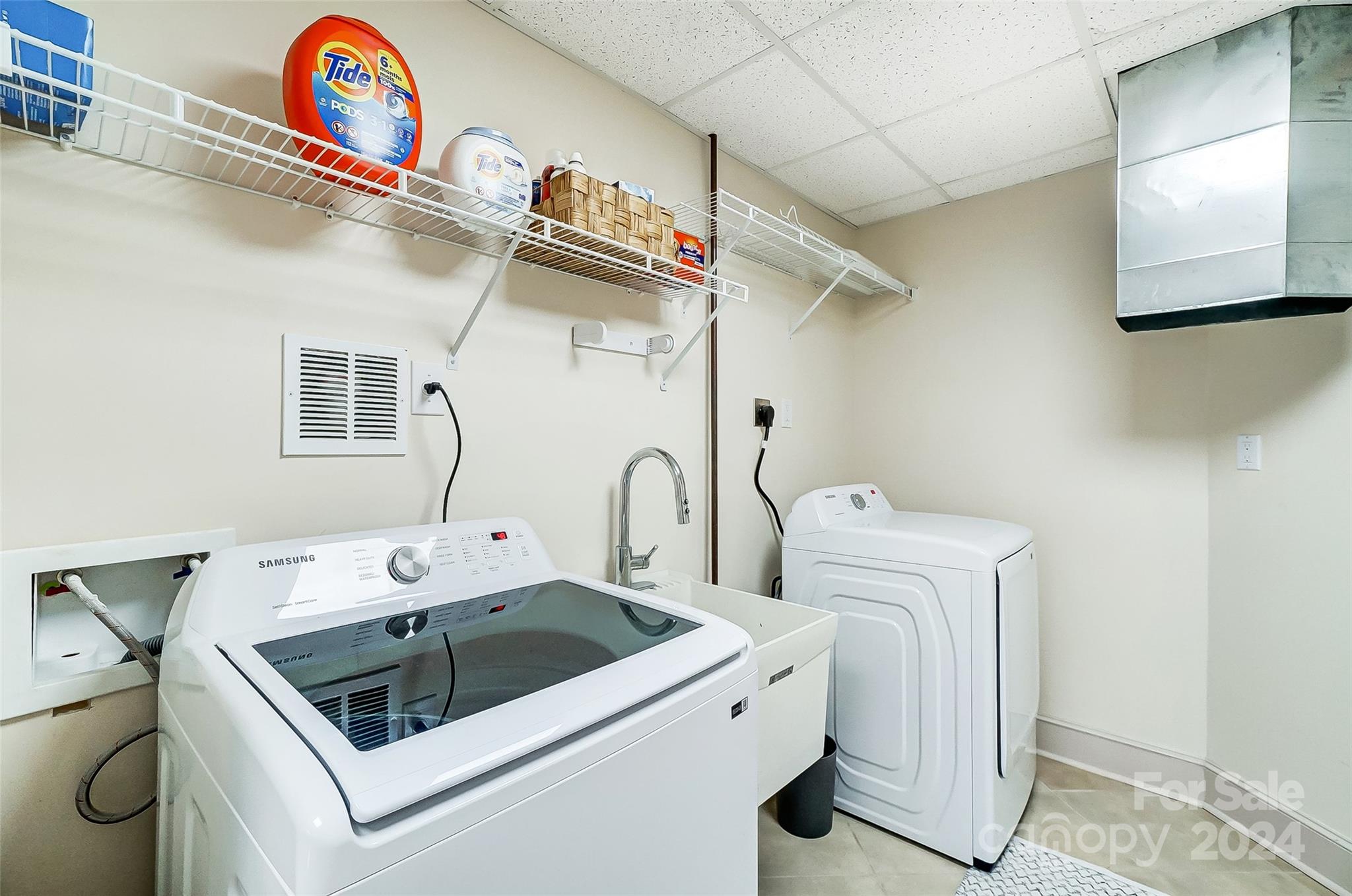 Cowans Ford Country Club - Residential