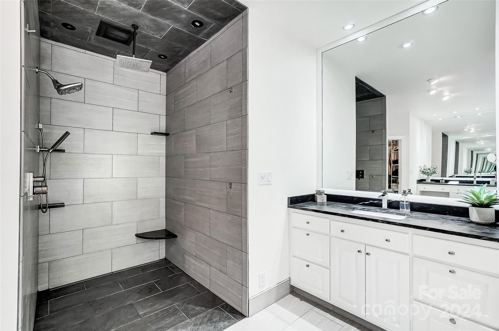 Cowans Ford Country Club - Residential