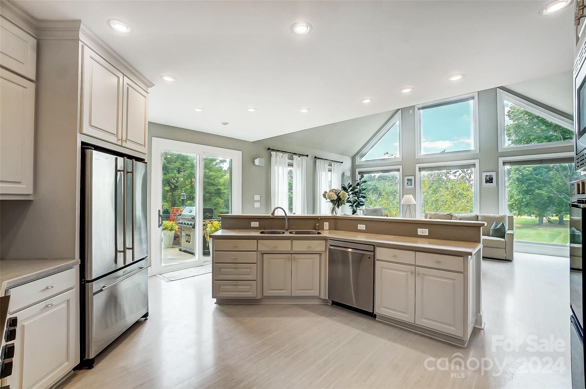 Cowans Ford Country Club - Residential