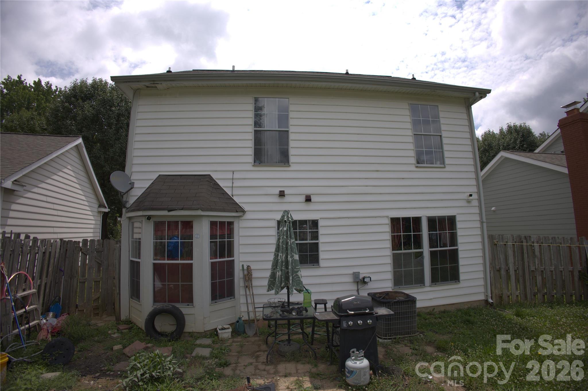 6000 Bayswater Lane