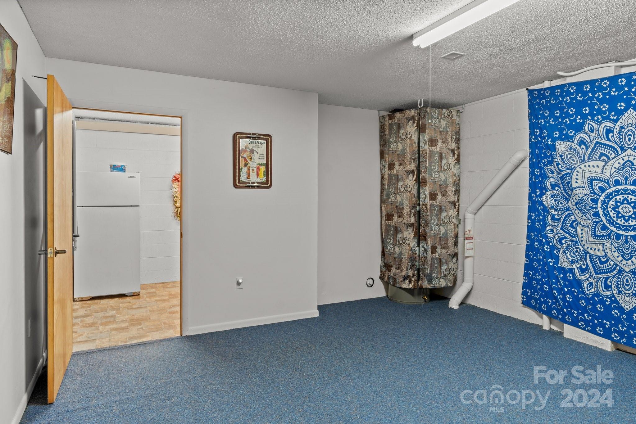 Eagles Nest Mountain - Residential