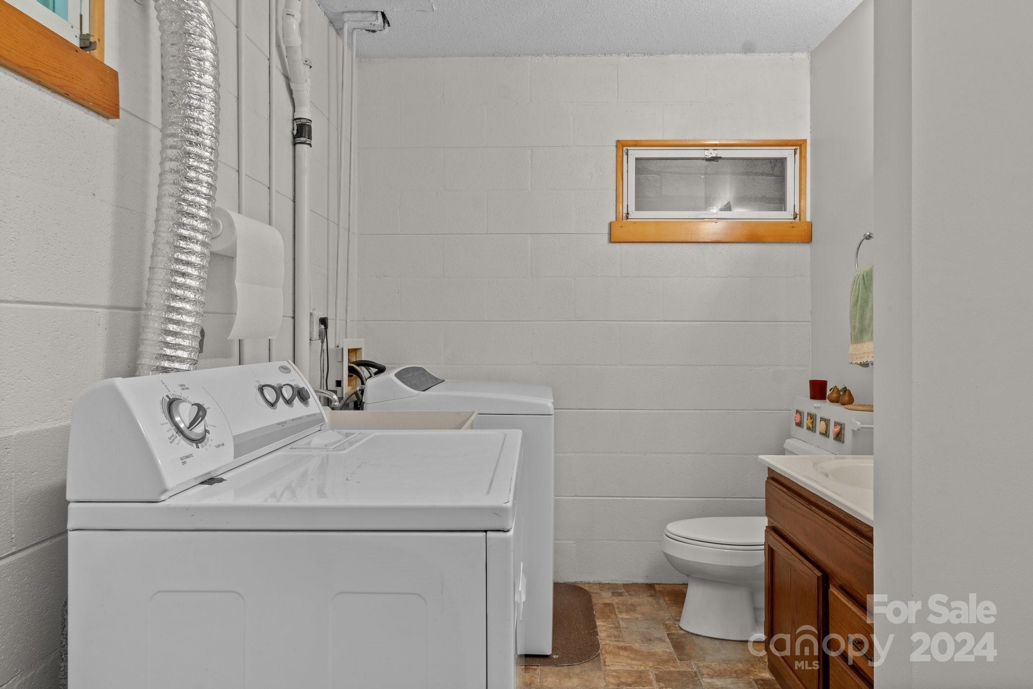 Eagles Nest Mountain - Residential