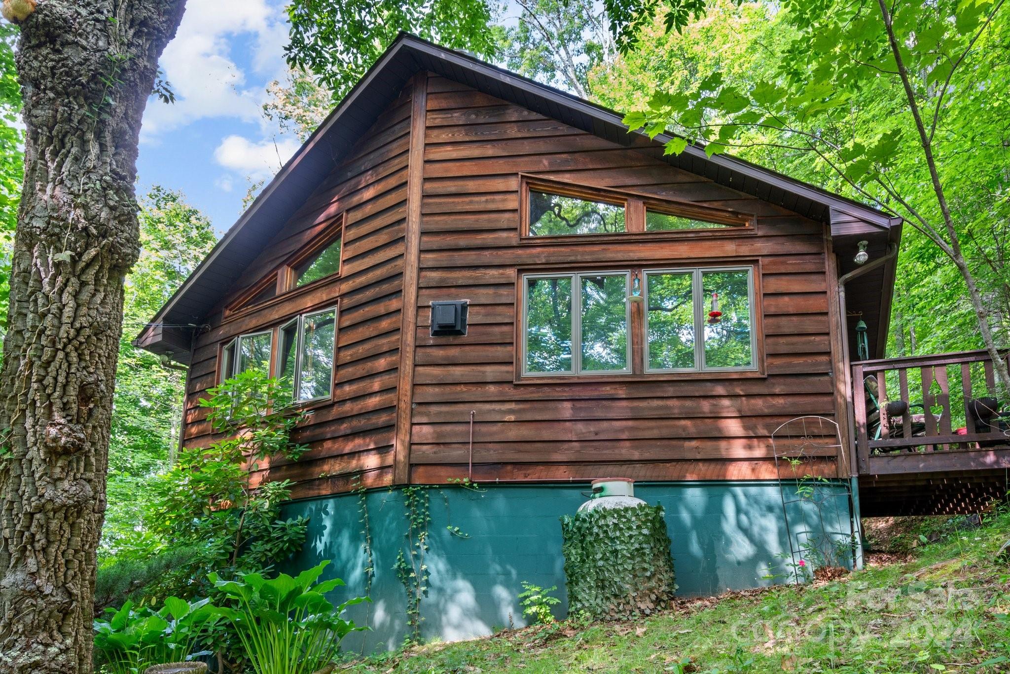 Eagles Nest Mountain - Residential