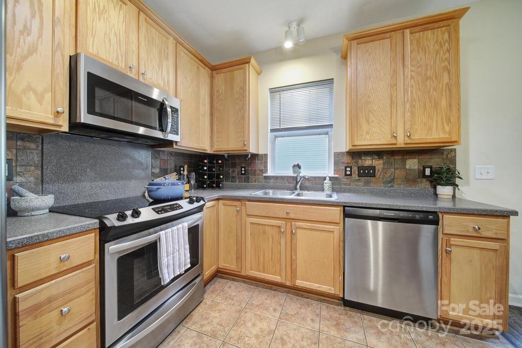 The Park At Oaklawn - Residential