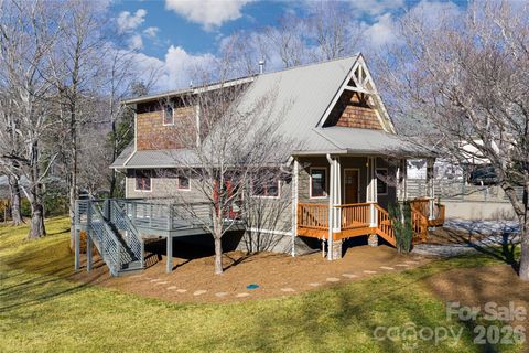 829 N Oconeechee Avenue Black Mountain NC 28711