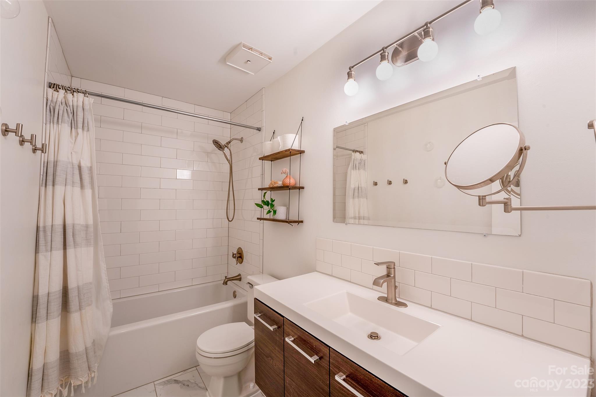 Chestnut Lake - Residential