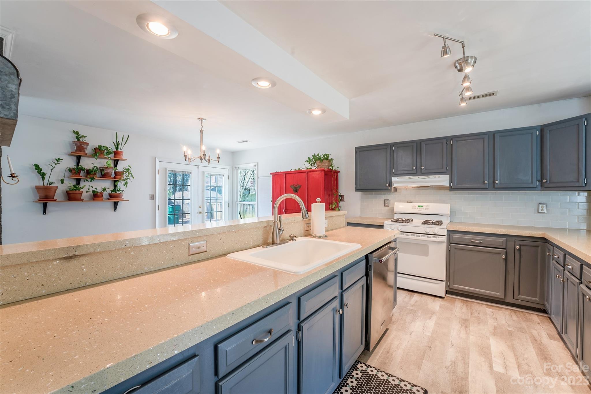 Chestnut Lake - Residential