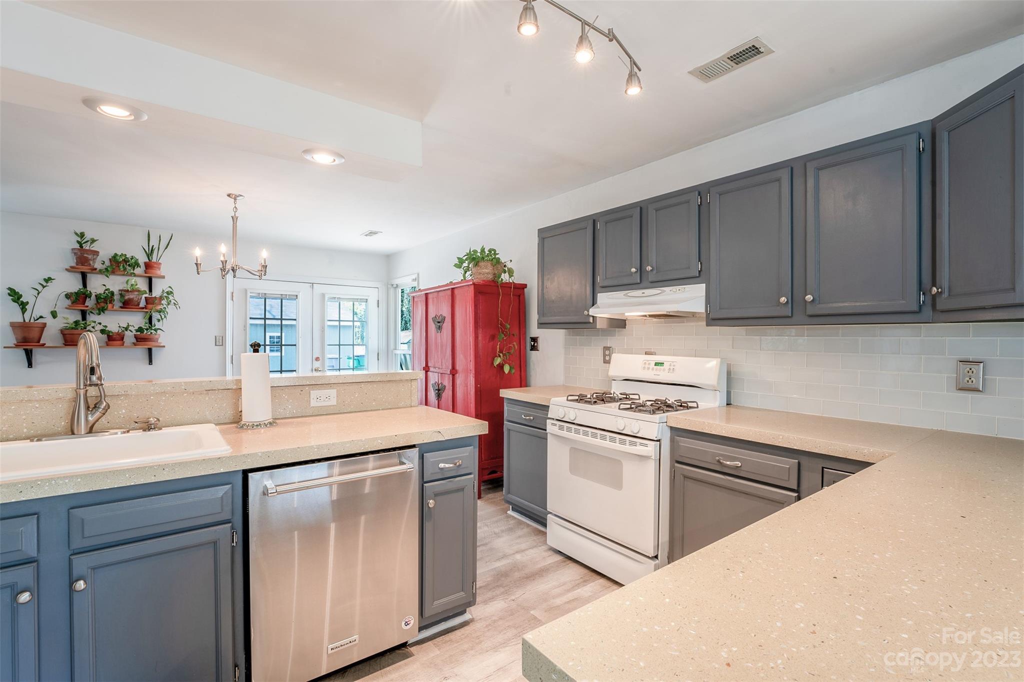 Chestnut Lake - Residential