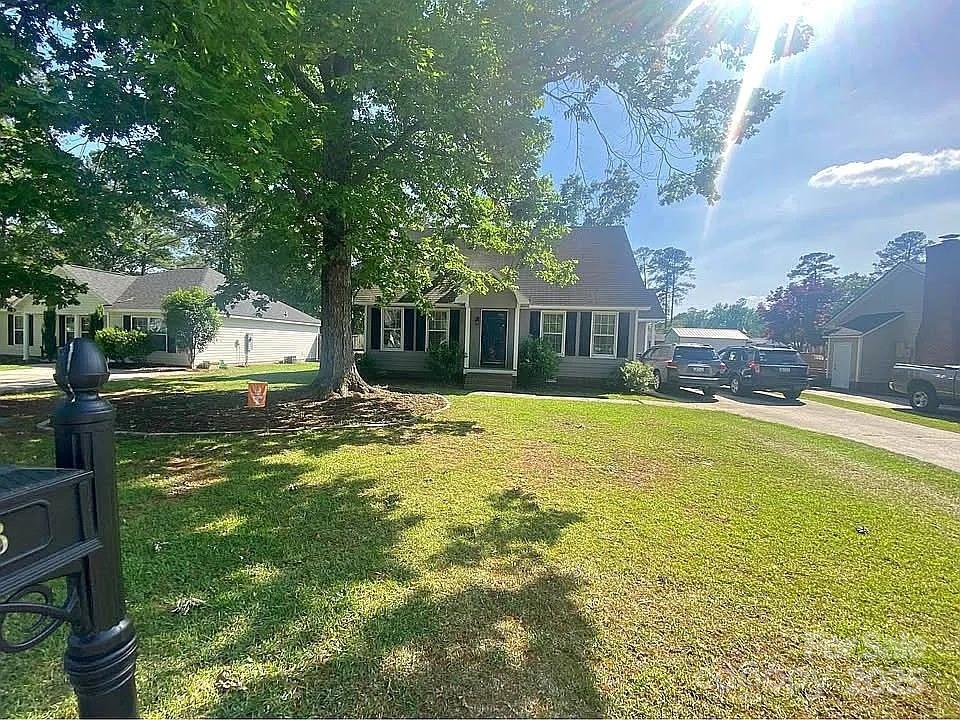 636 Brockton Lane