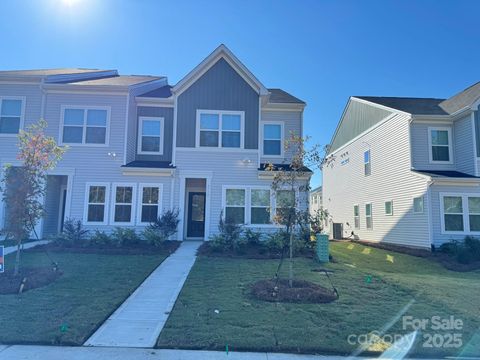 4720 Lakeview Road 12 Charlotte NC 28216