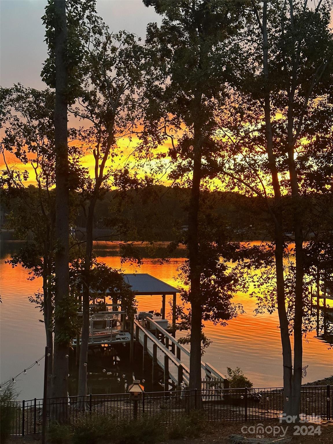 McLean - South Shore - Residential