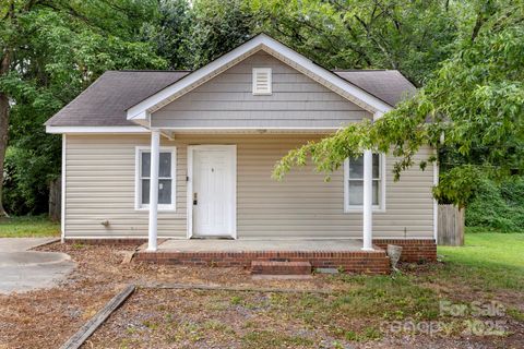 Photo of 4034 Rutgers Avenue, Charlotte, NC 28206 (MLS # 4299858)