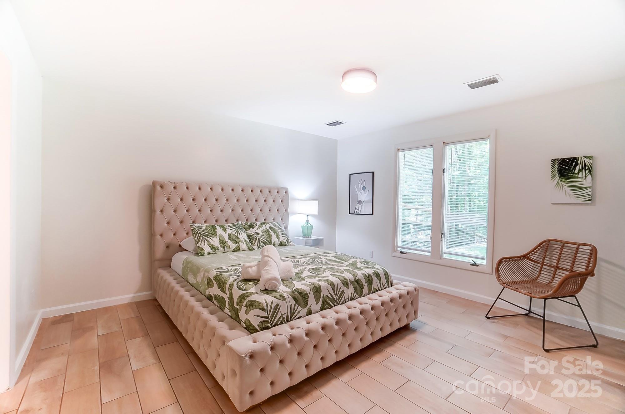 Five Knolls Estates - Residential