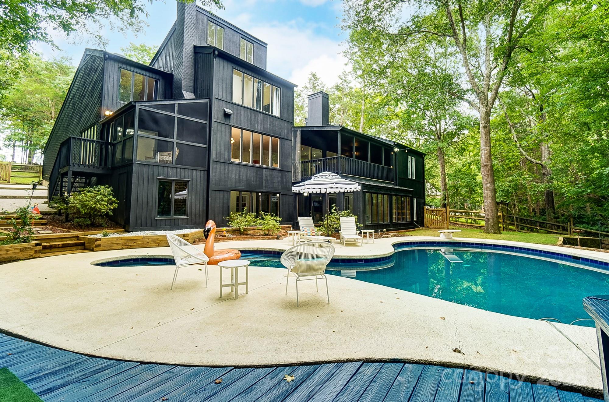 Five Knolls Estates - Residential