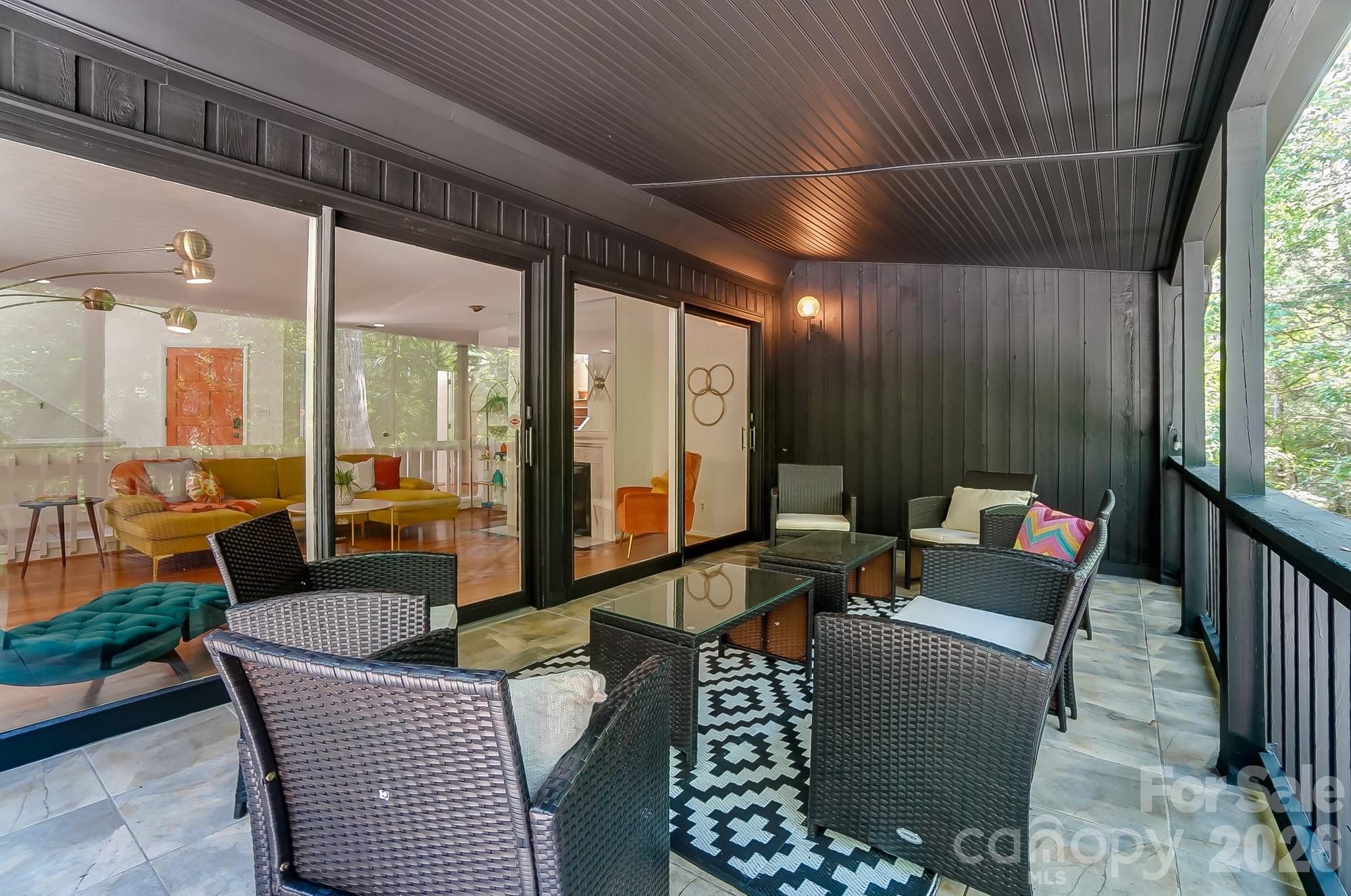 Five Knolls Estates - Residential