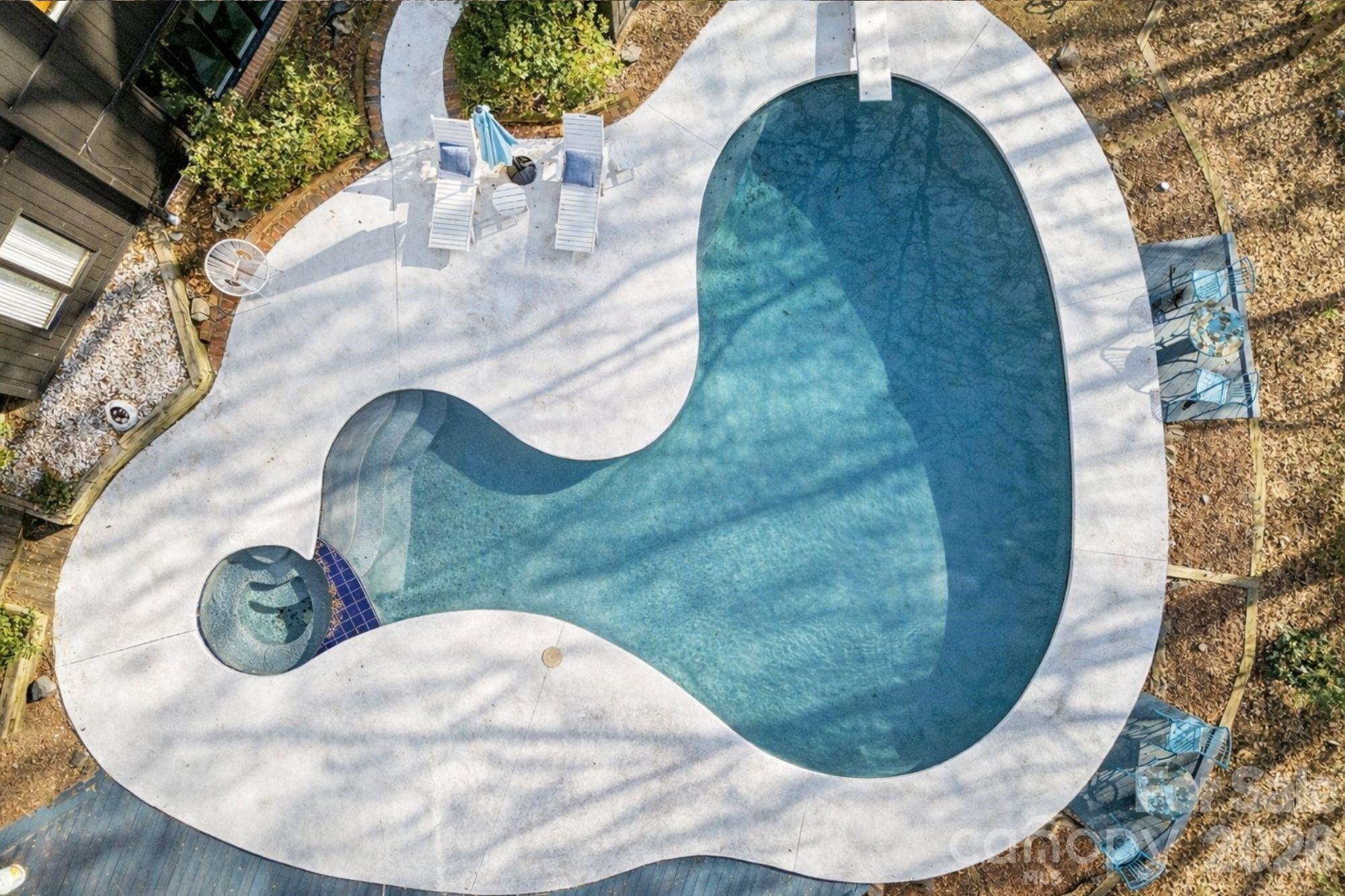 Five Knolls Estates - Residential