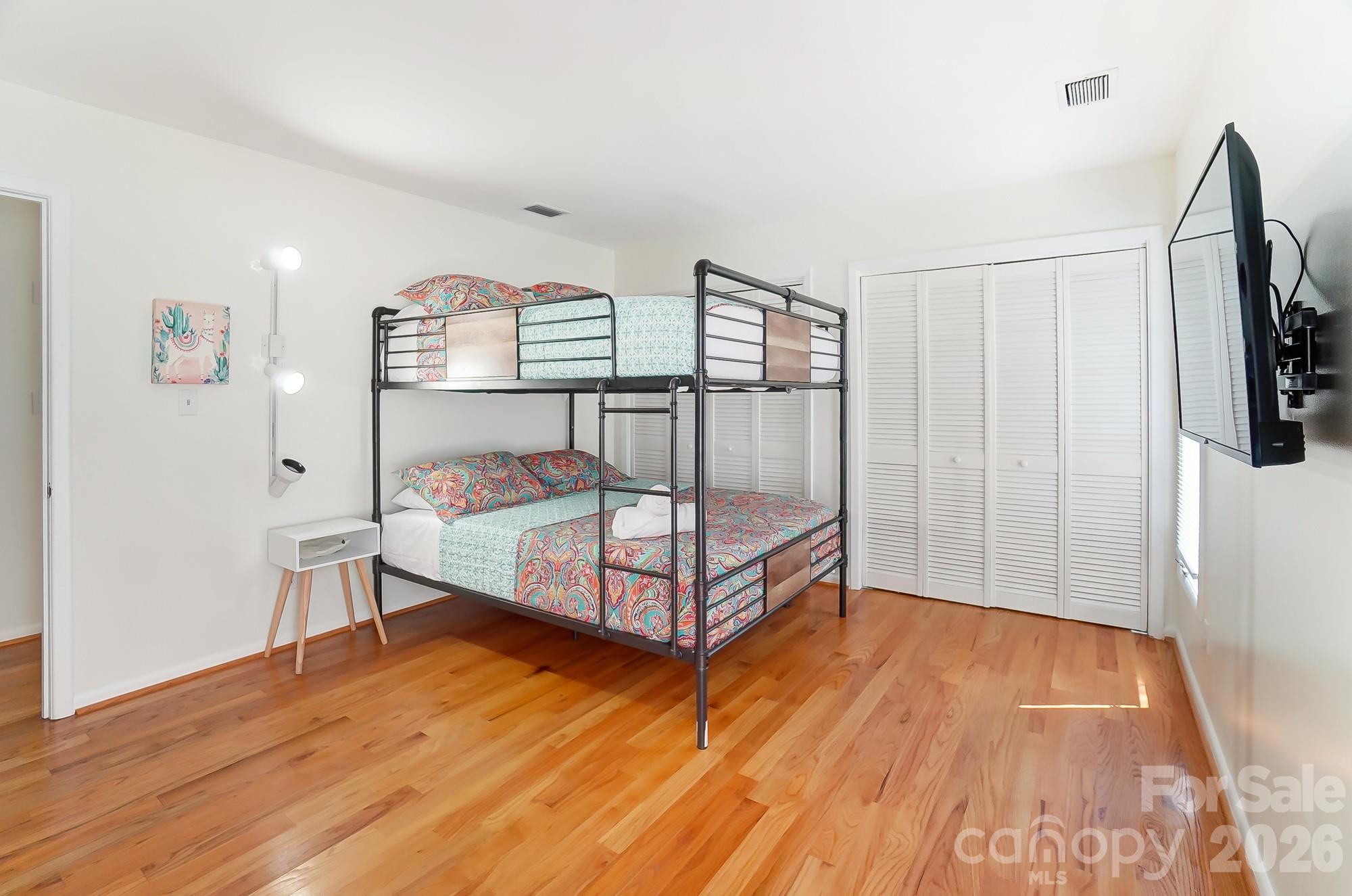 Five Knolls Estates - Residential