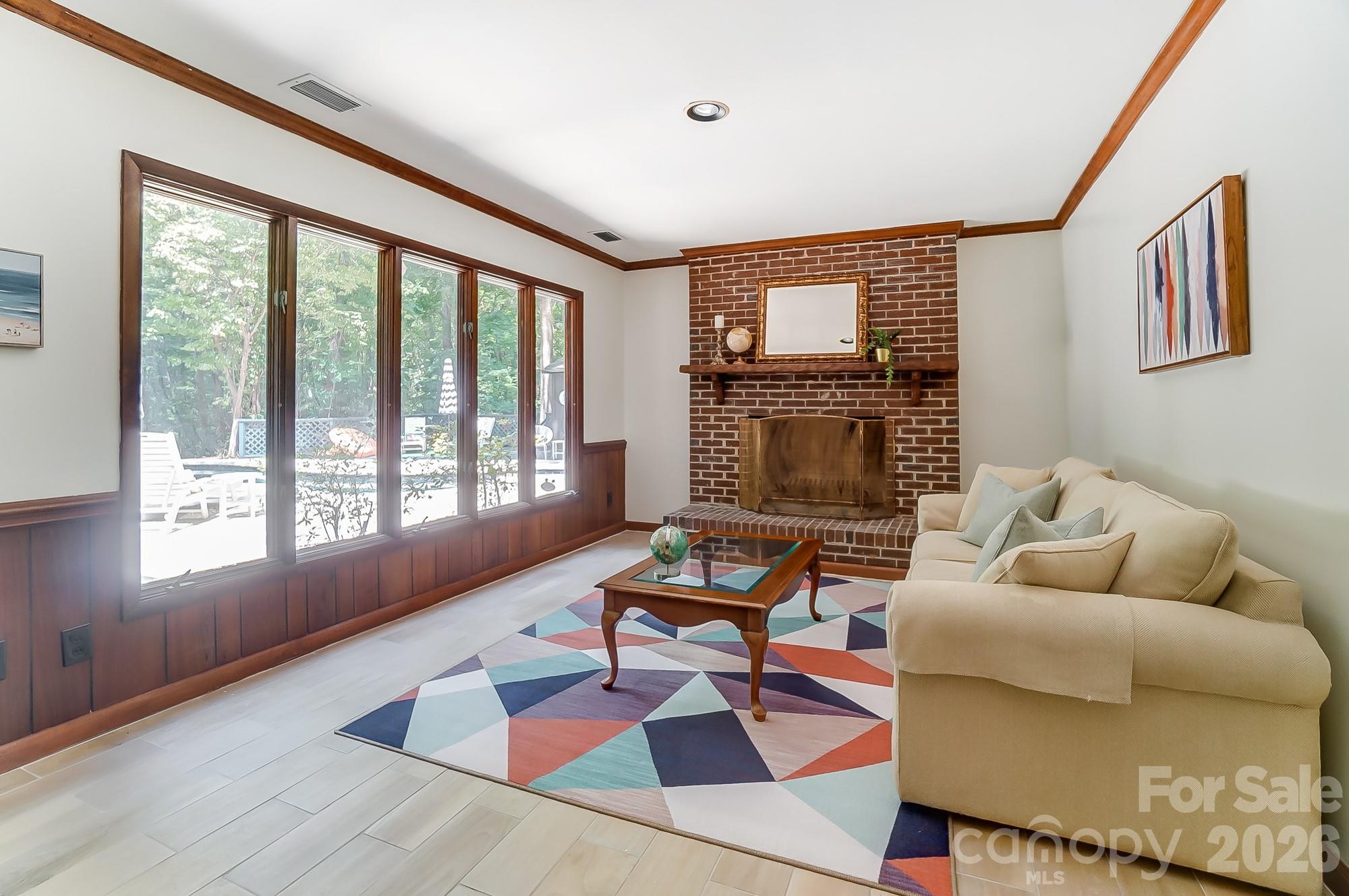 Five Knolls Estates - Residential